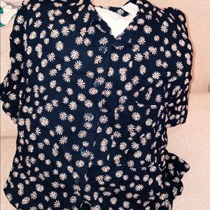 American Eagle Black Daisy Crop Shirt